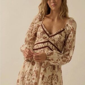 Ivory & Brown Floral Long Sleeve V-Neck Dress